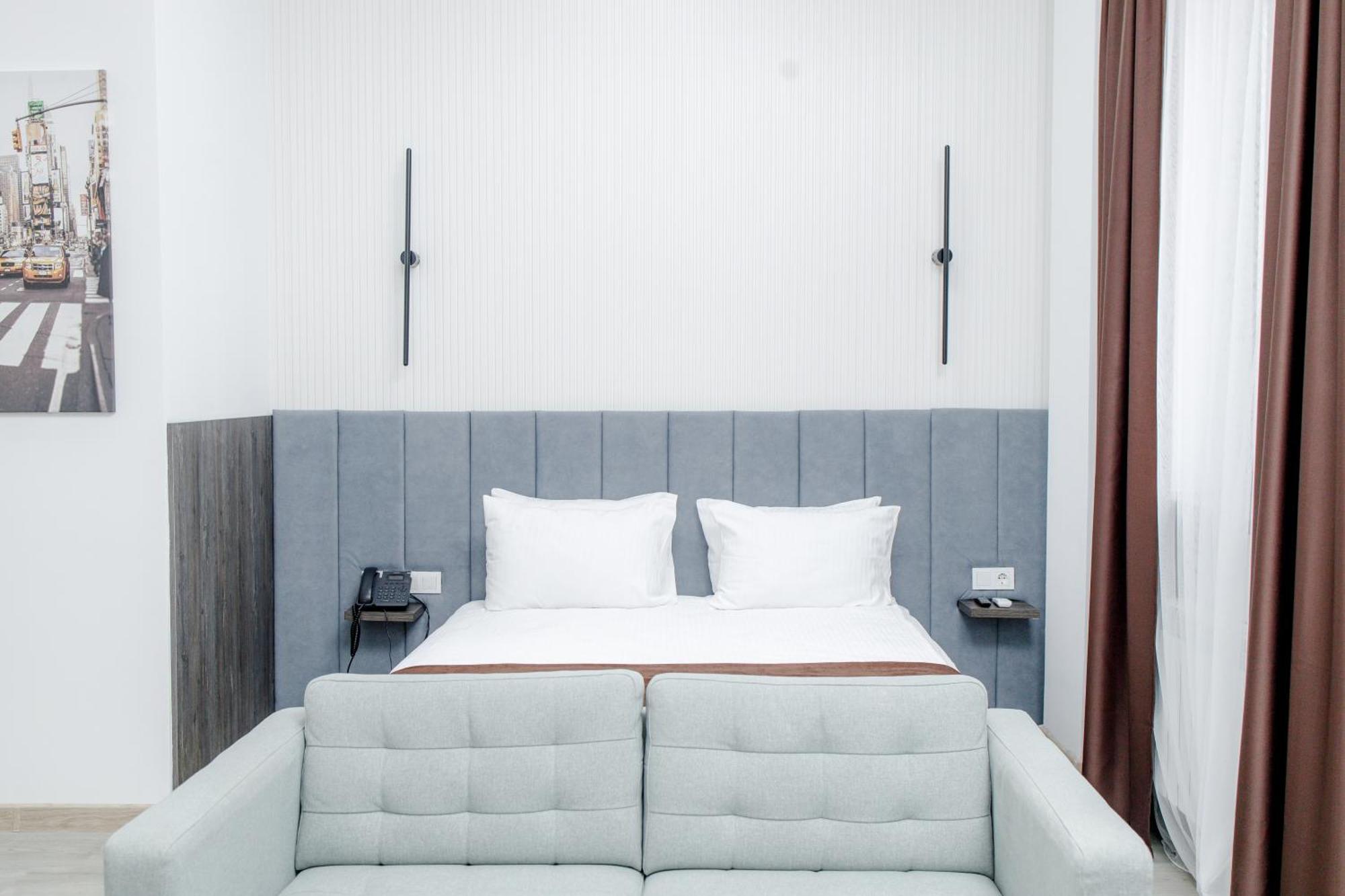 Отель Infinity Plaza Block 1 Атырау Экстерьер фото